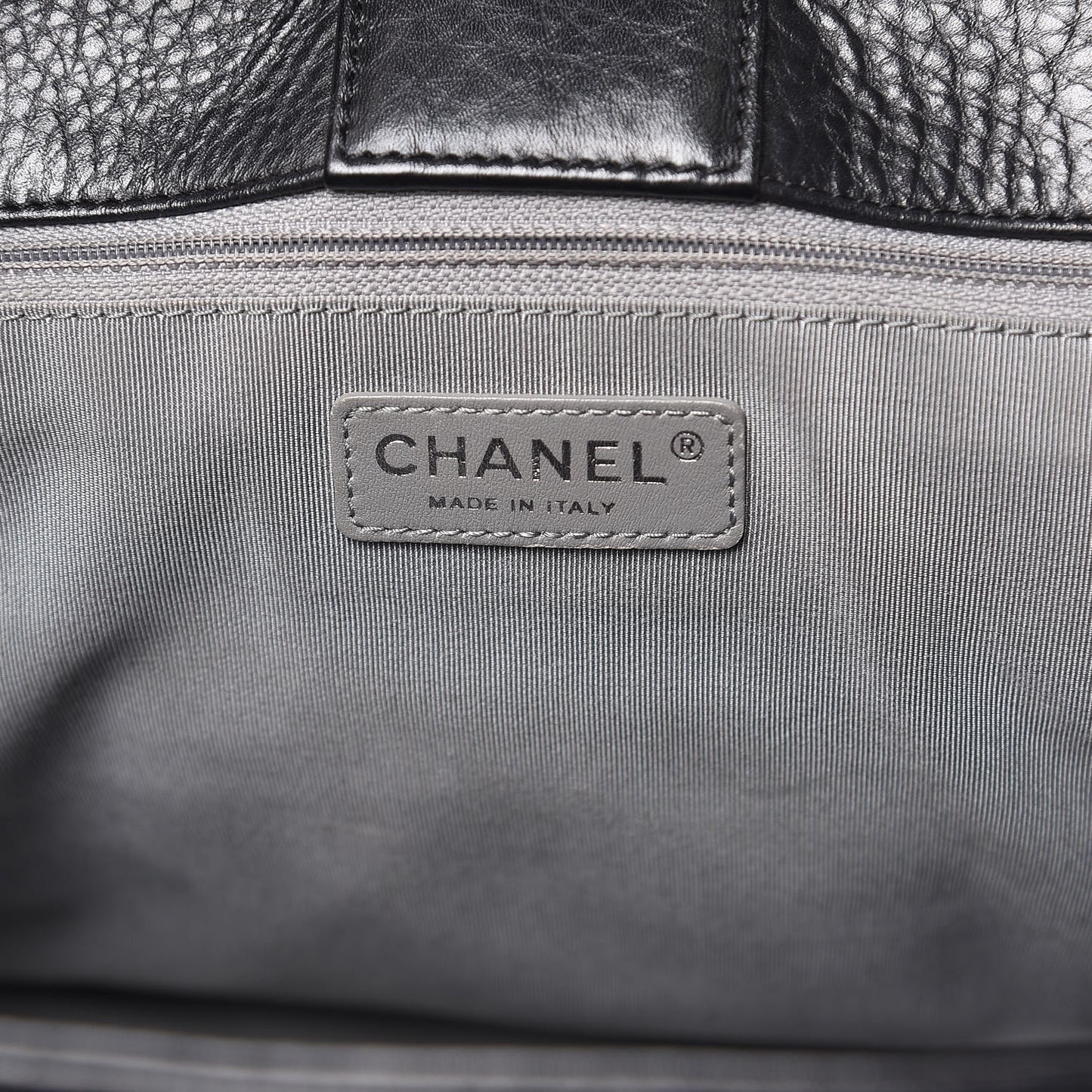 Calfskin XL Cerf Executive Shopper Tote Black