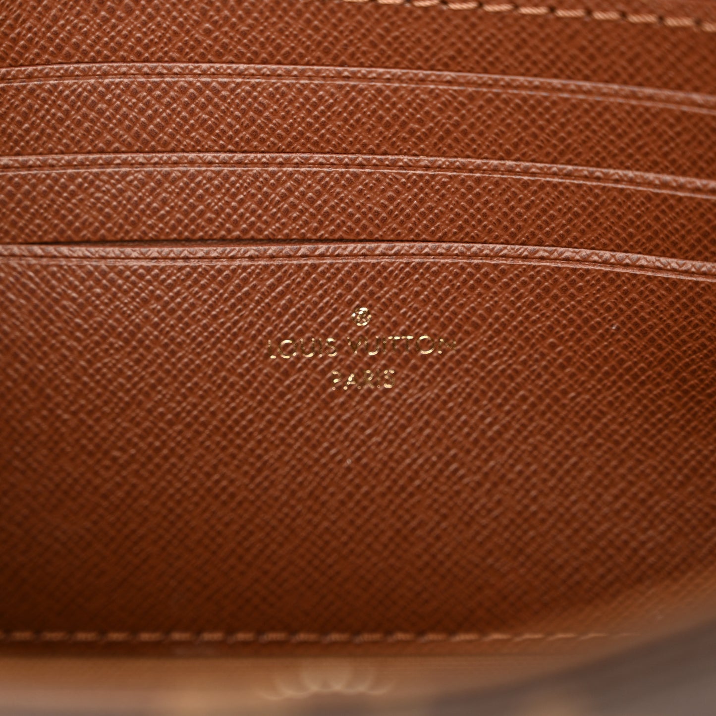 Monogram Ivy Wallet On Chain