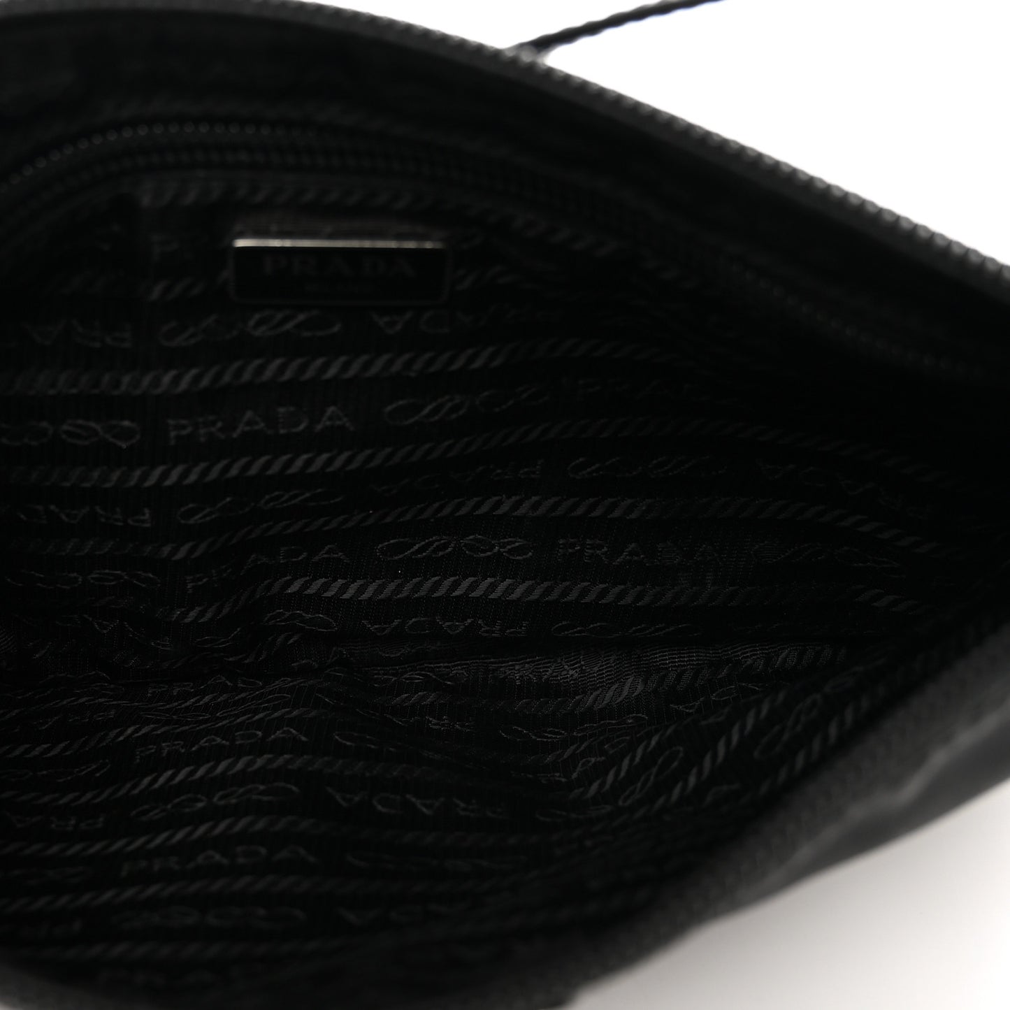 Re-Nylon Vela Pouch Black