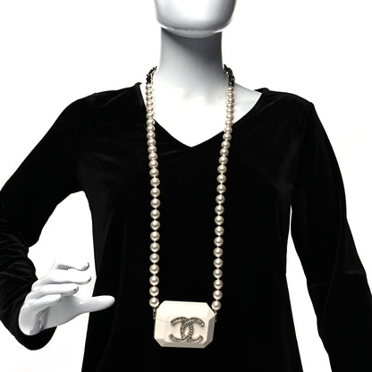 Chanel Resin Crystal Pearl Lambskin Airpods Pro Holder Necklace Pearly White 2 of 5