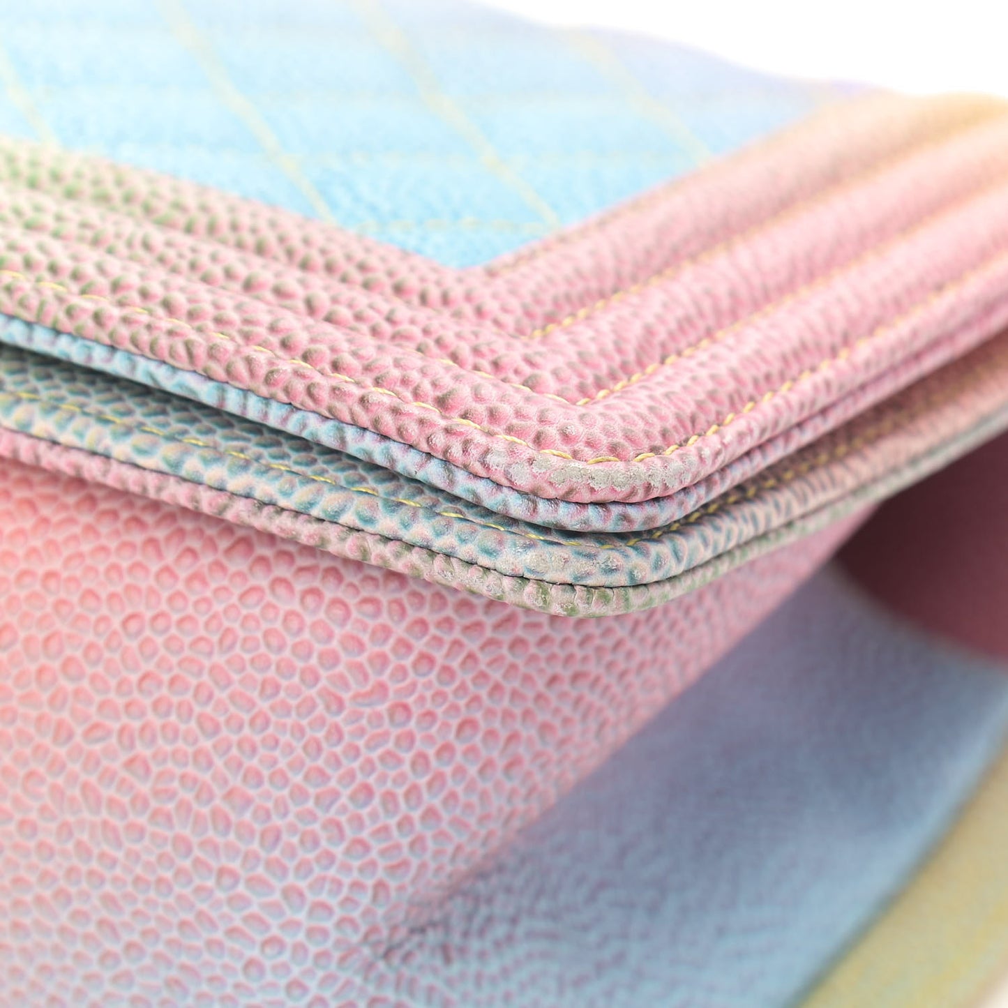 Caviar Quilted Medium Cuba Rainbow Boy Flap Multicolor