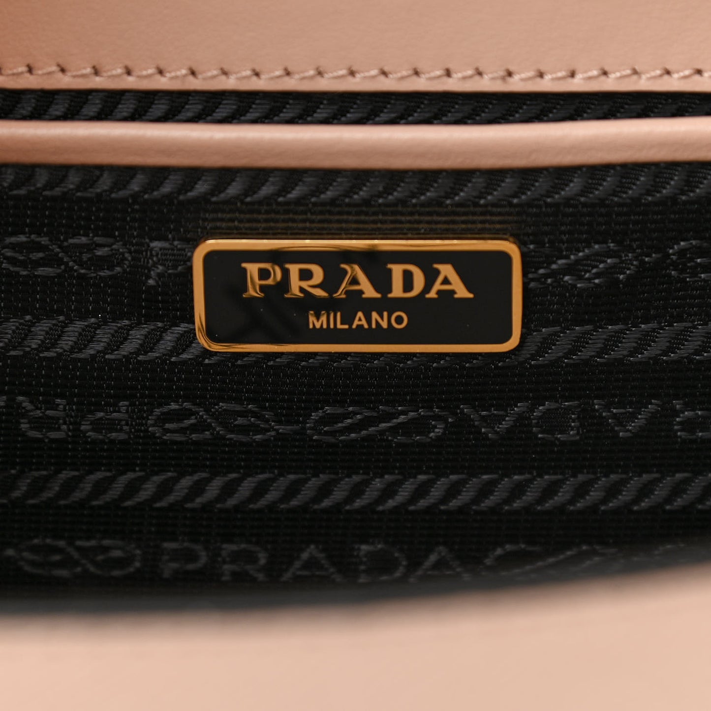 Saffiano Chain Shoulder Bag Cammeo
