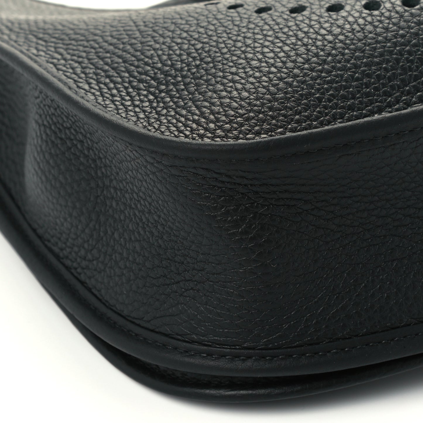 Taurillon Clemence Evelyne III PM Black