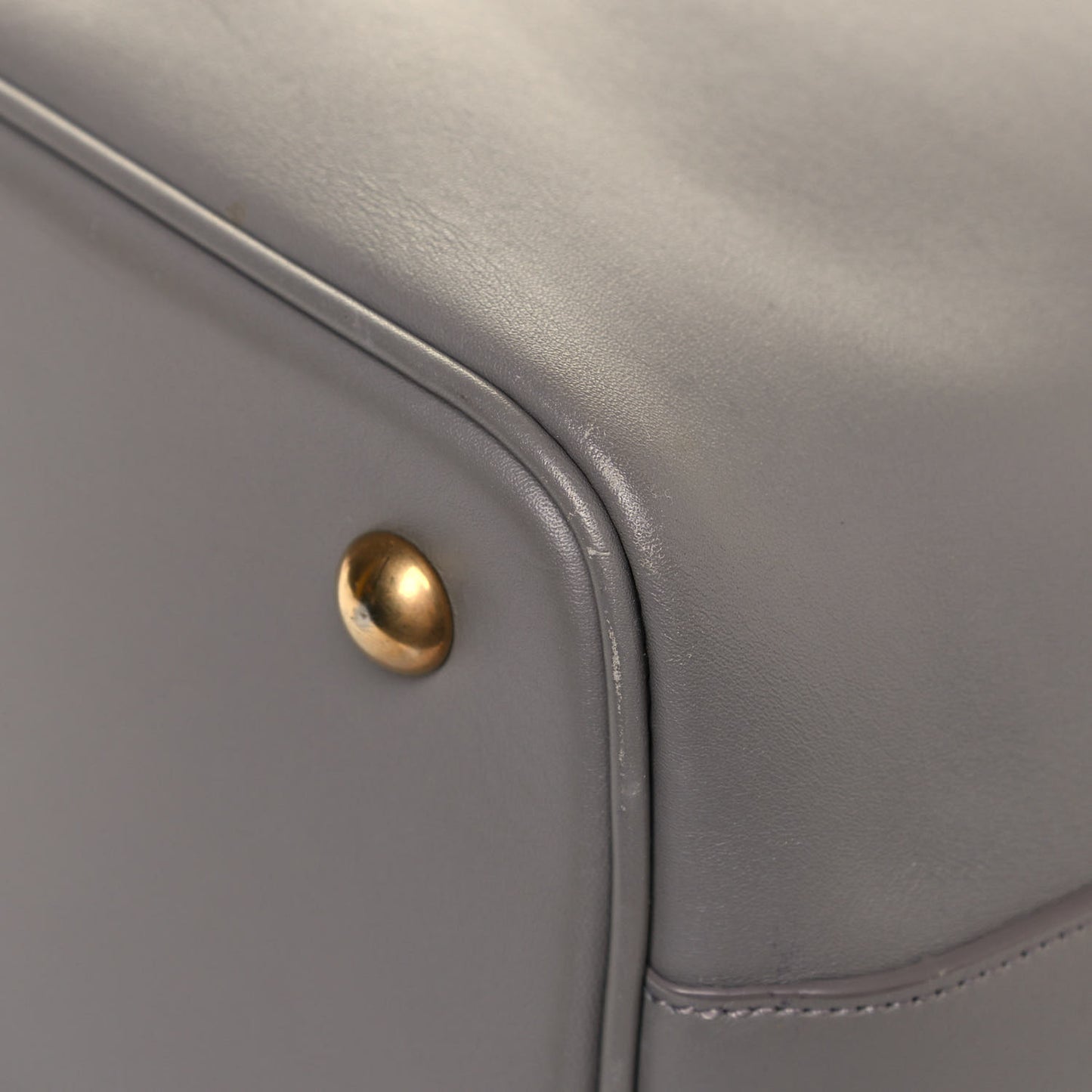 Calfskin Medium Emmanuelle Bucket Bag Fog