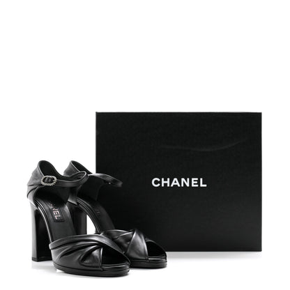 Chanel Lambskin Pearl CC Sandals 40 Black 9 of 9