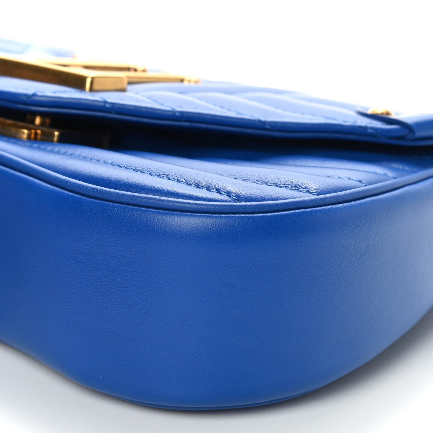 Calfskin New Wave Chain PM Blue Neon