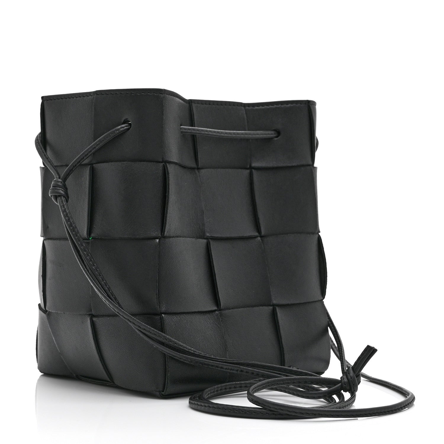 Bottega Veneta Nappa Maxi Intrecciato Cassette Bucket Bag Black 3 of 11