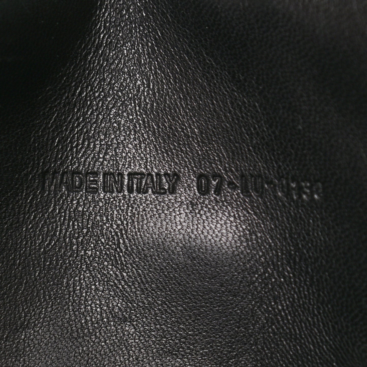 Lambskin Cannage New Lock Pouch Black