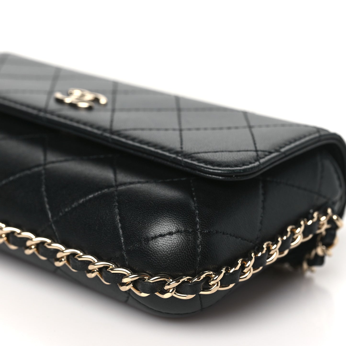 Lambskin Quilted Chain Around Clutch On Chain Black