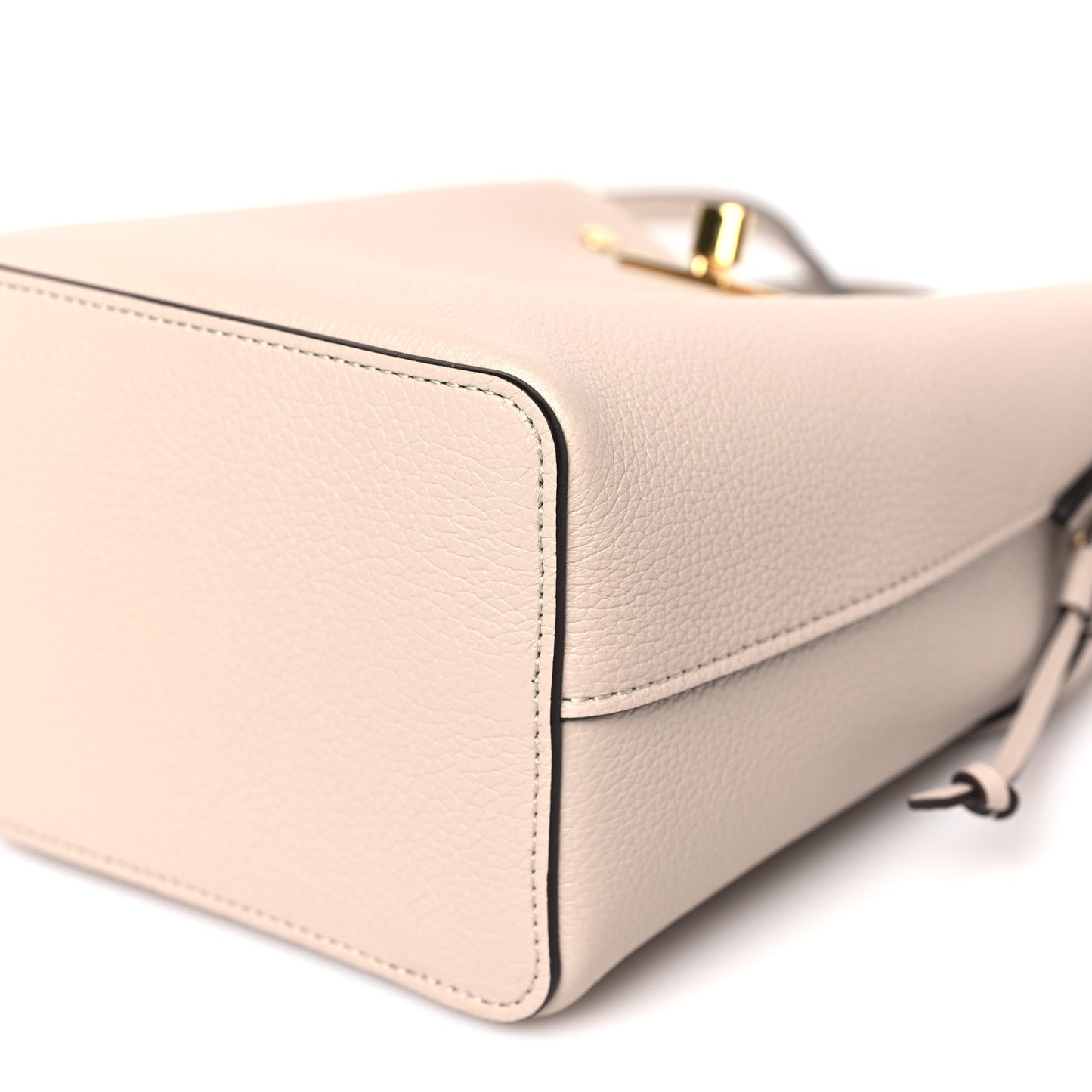 Calfskin Nano Lockme Bucket Greige