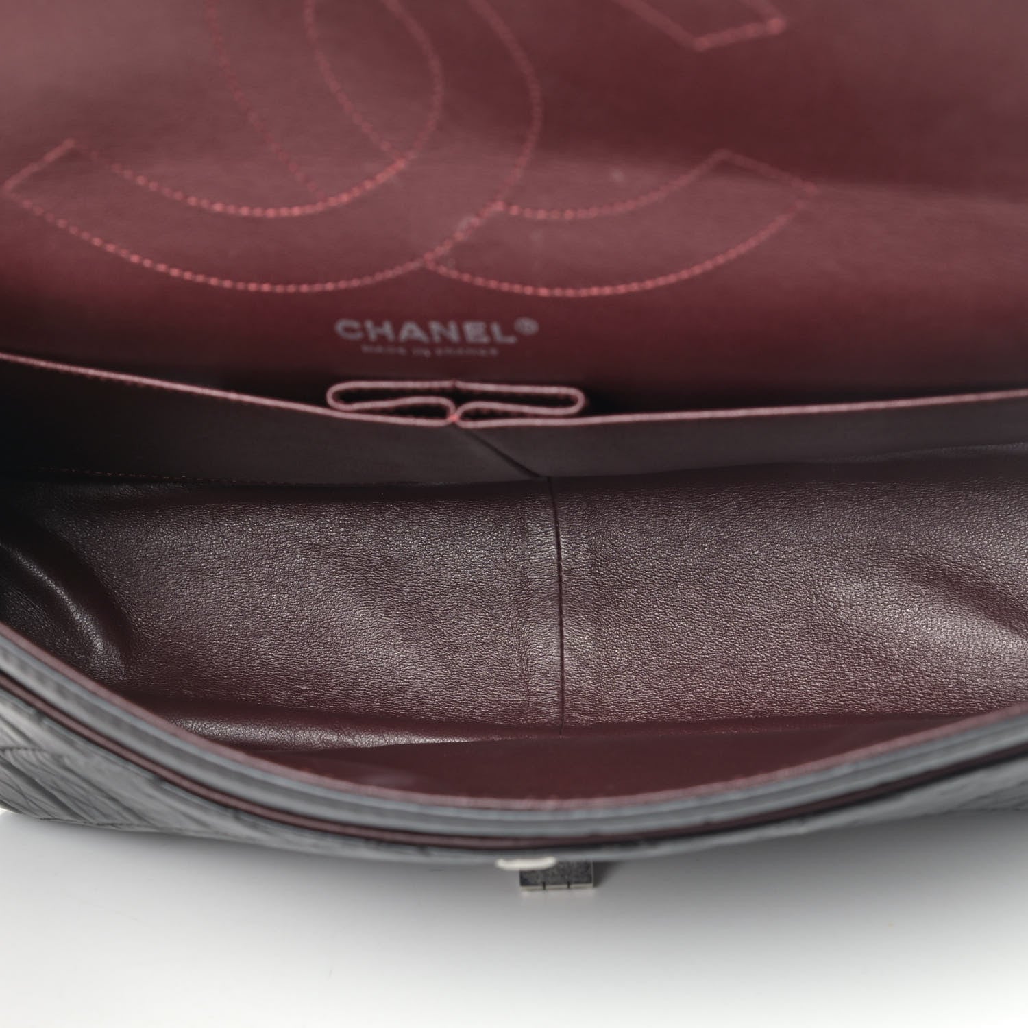 Chanel Aged Calfskin Quilted 2.55 Reissue 227 Flap Black 4 of 5