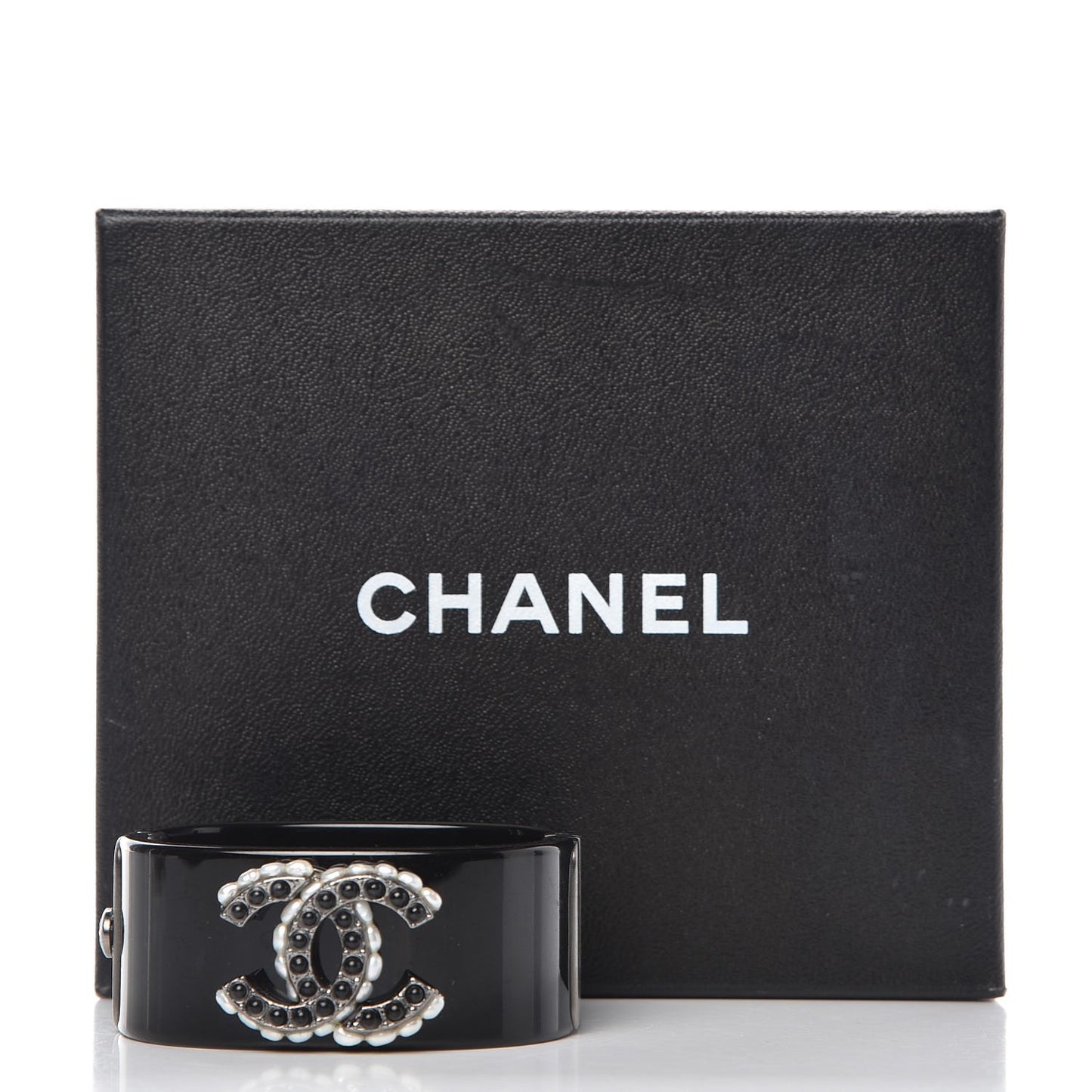 Resin Pearl CC Cuff Black