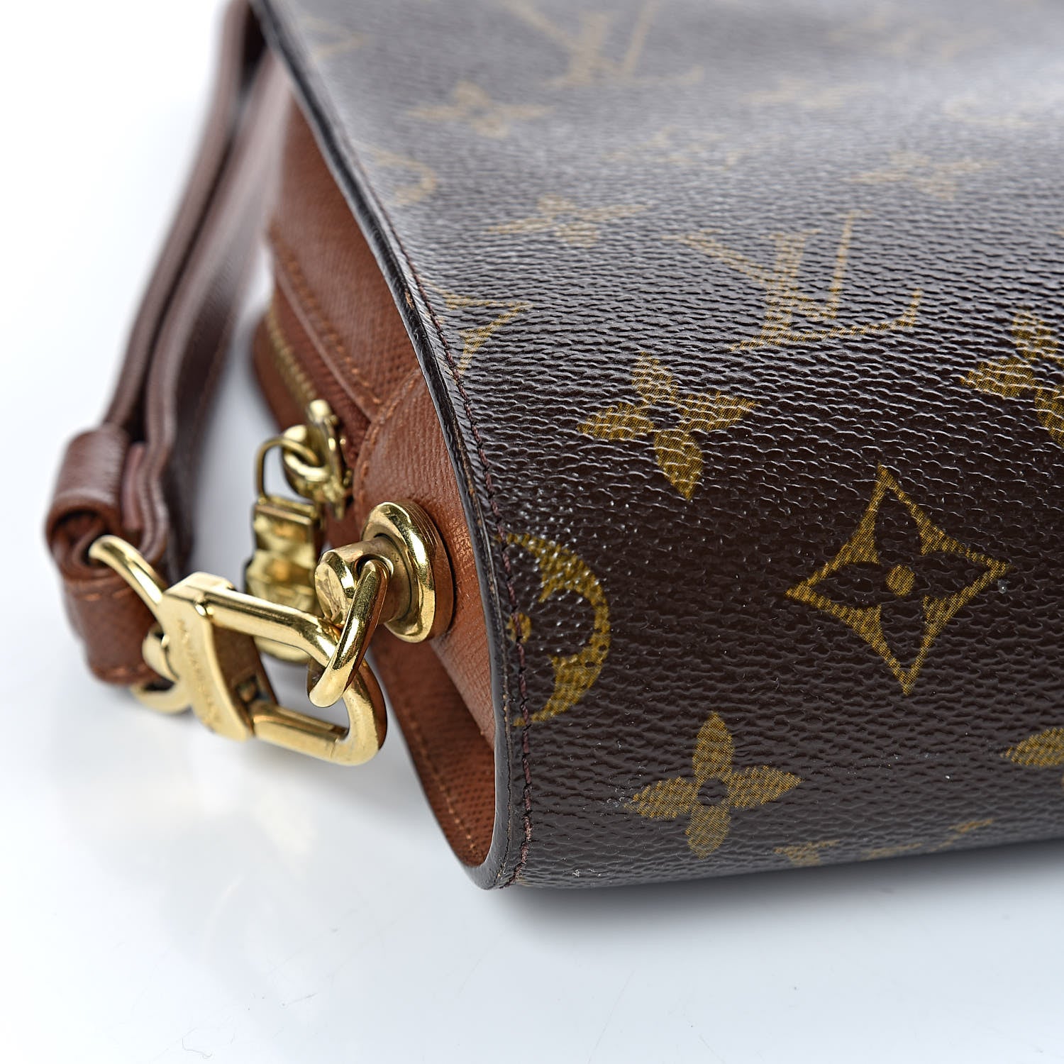 Louis Vuitton Monogram Pochette Toiletries Bag 5 of 8