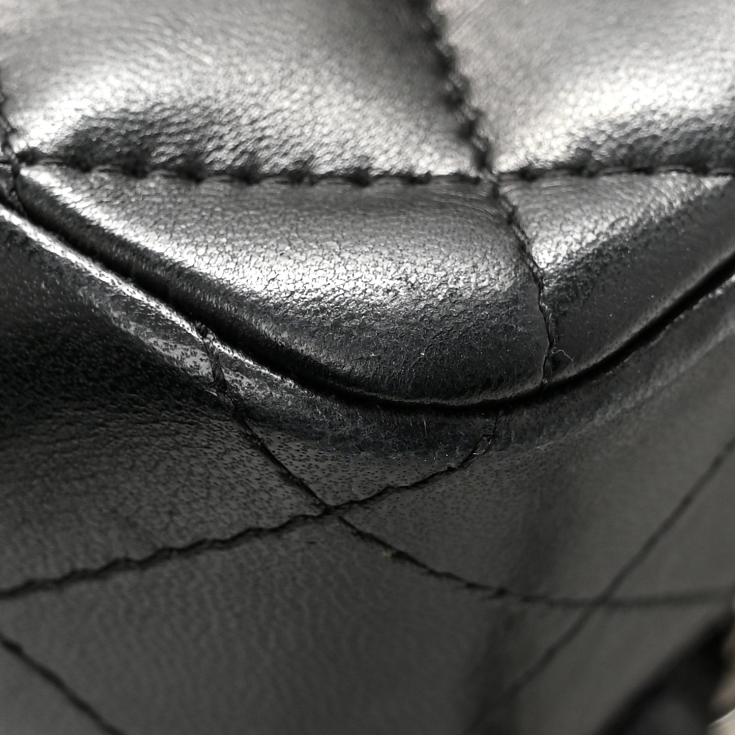 Lambskin Quilted East West Flap Black