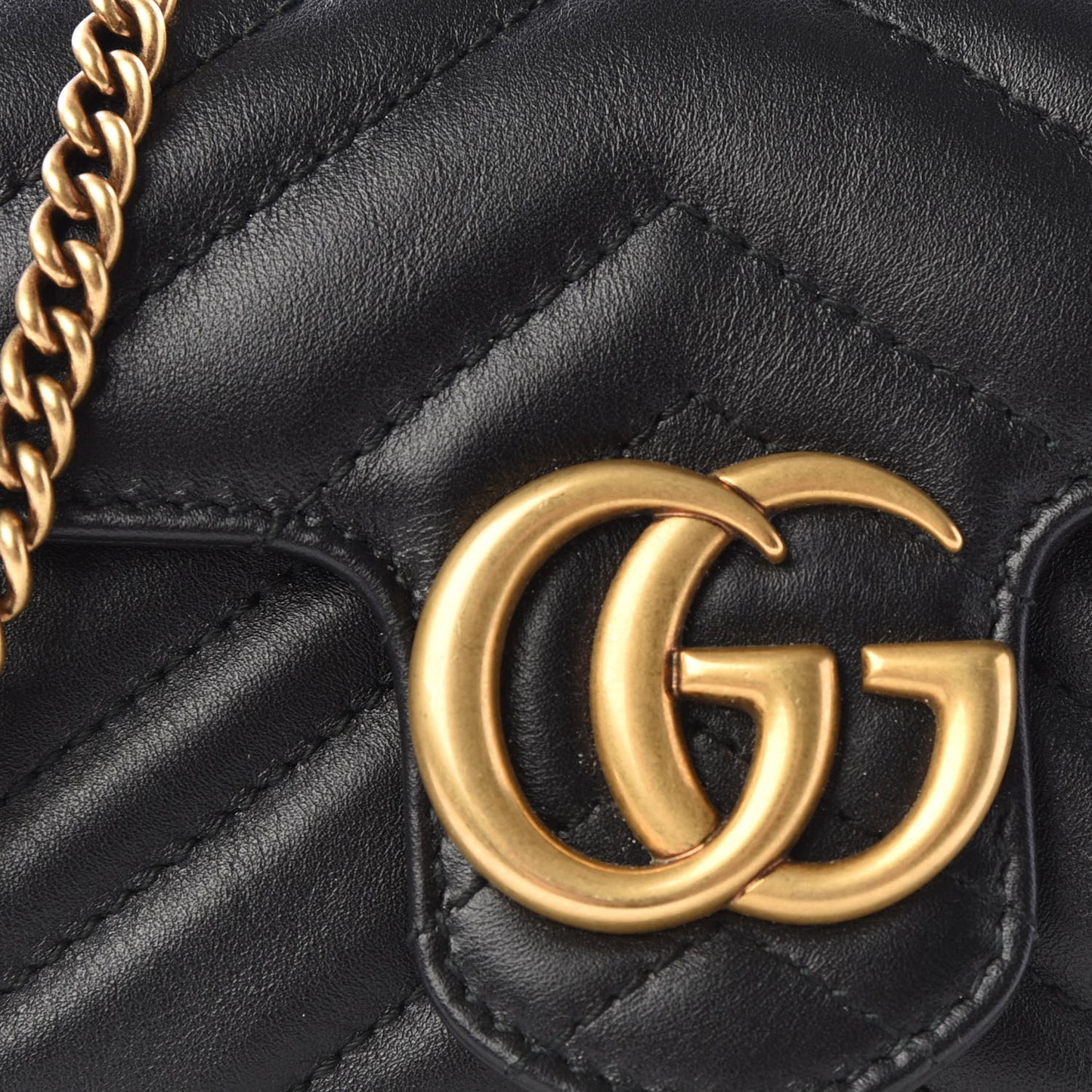 Calfskin Matelasse Super Mini GG Marmont Shoulder Bag Black
