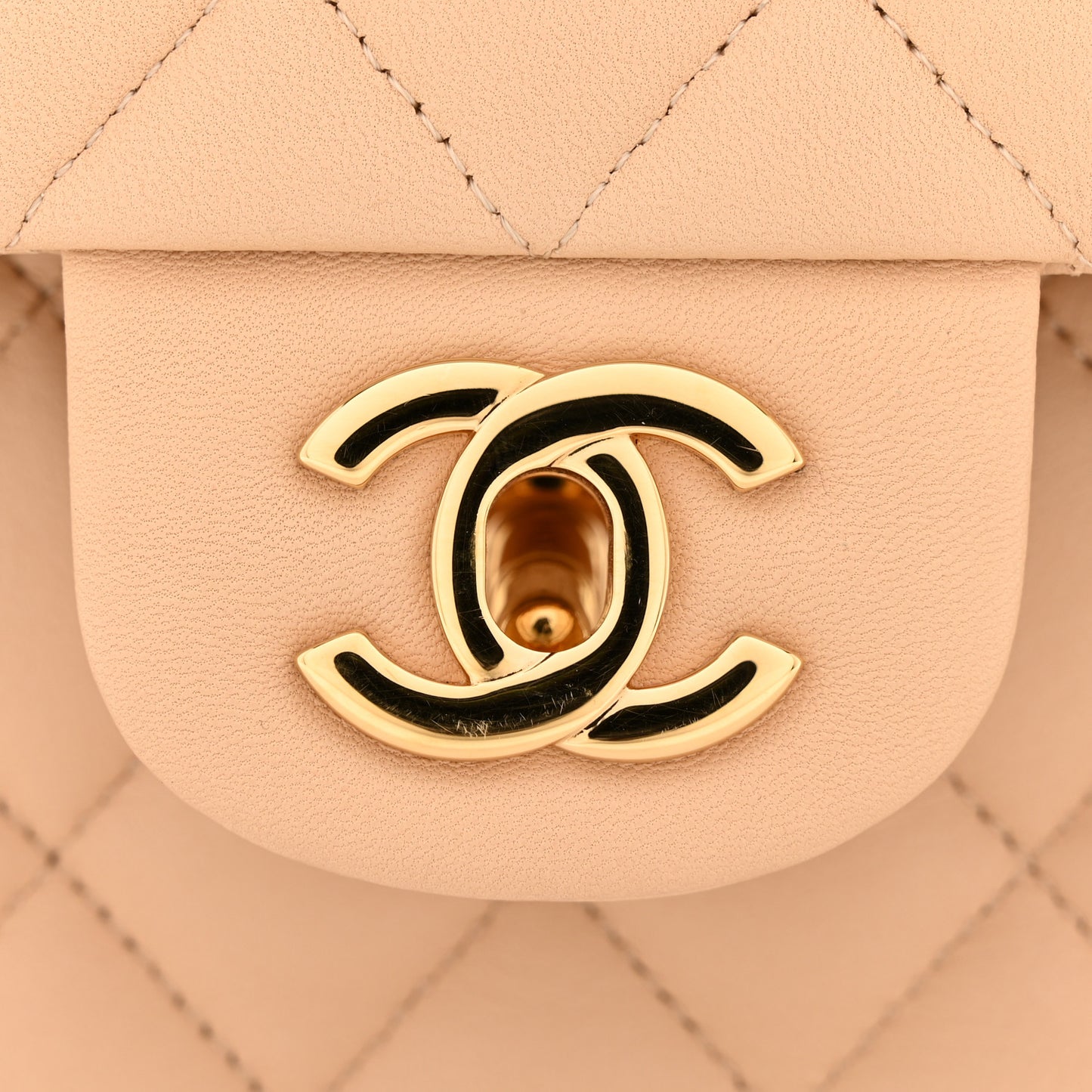 Lambskin Quilted Medium Double Flap Beige