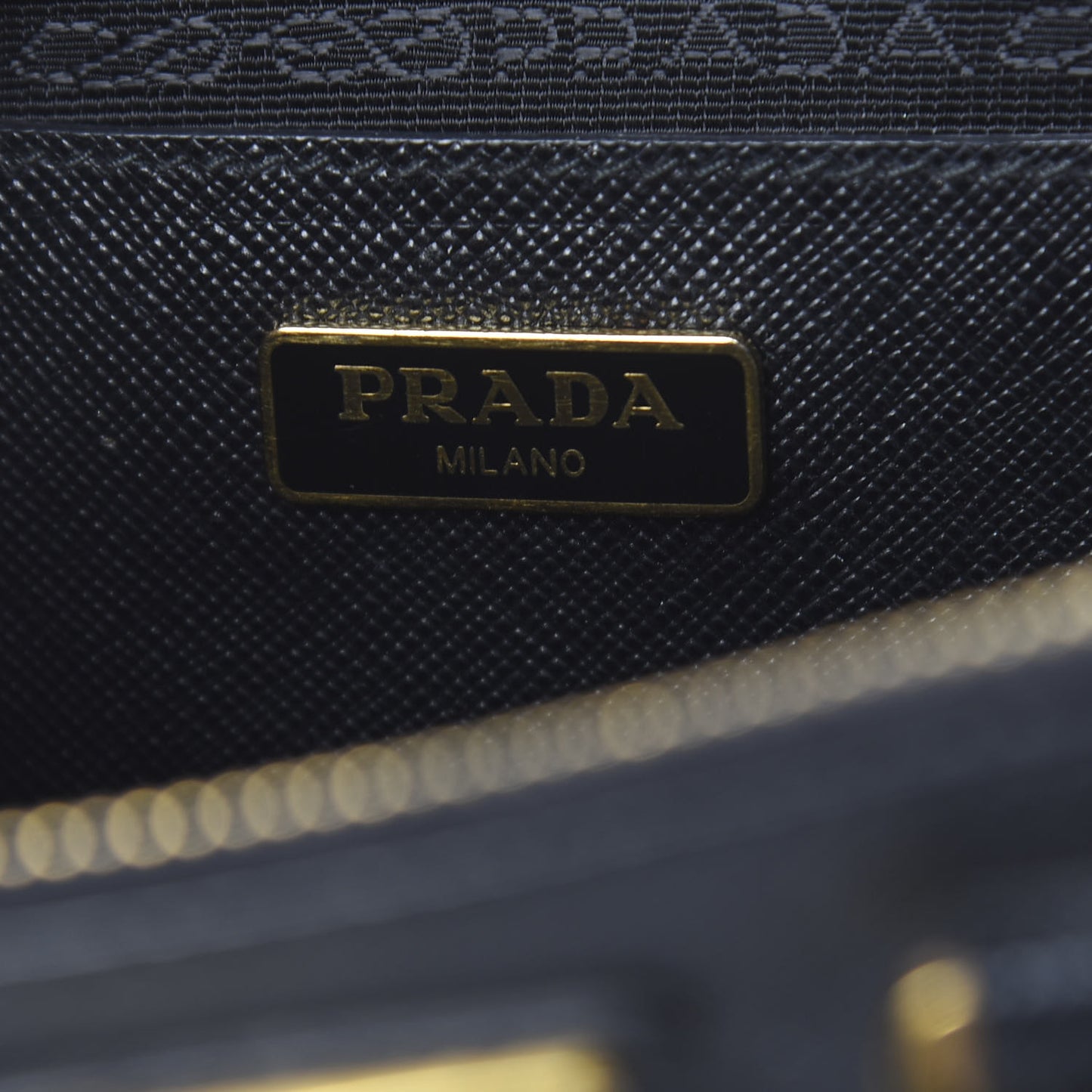 Saffiano Lux Micro Galleria Double Zip Tote Black