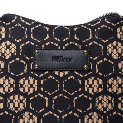Alexander McQueen Silk Honeycomb Printed De Manta Clutch Flesh Black 9 of 9