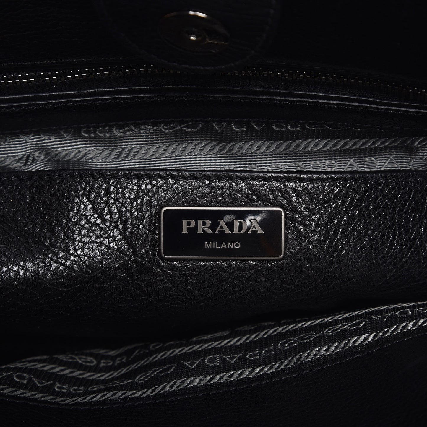 Glace Calf Twin Pocket Tote Nero Black