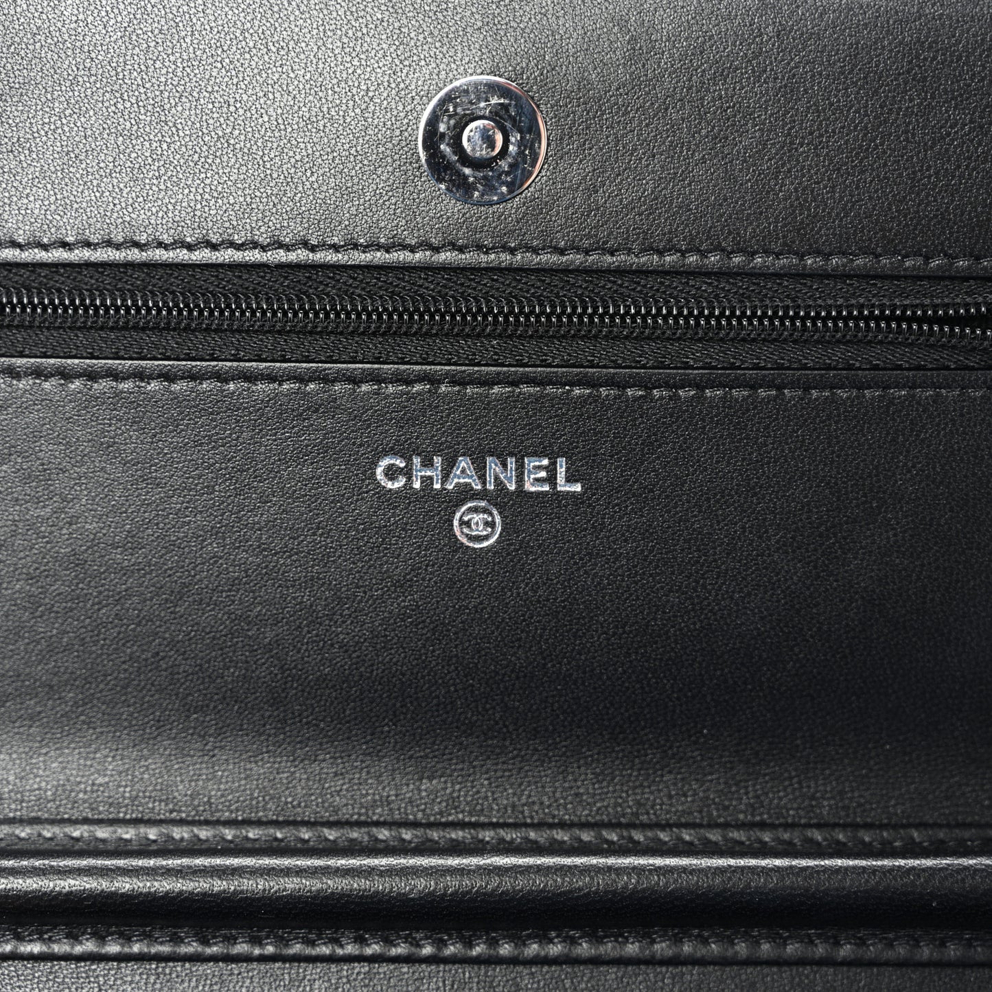 Lambskin Quilted Enamel CC Wallet on Chain WOC Black