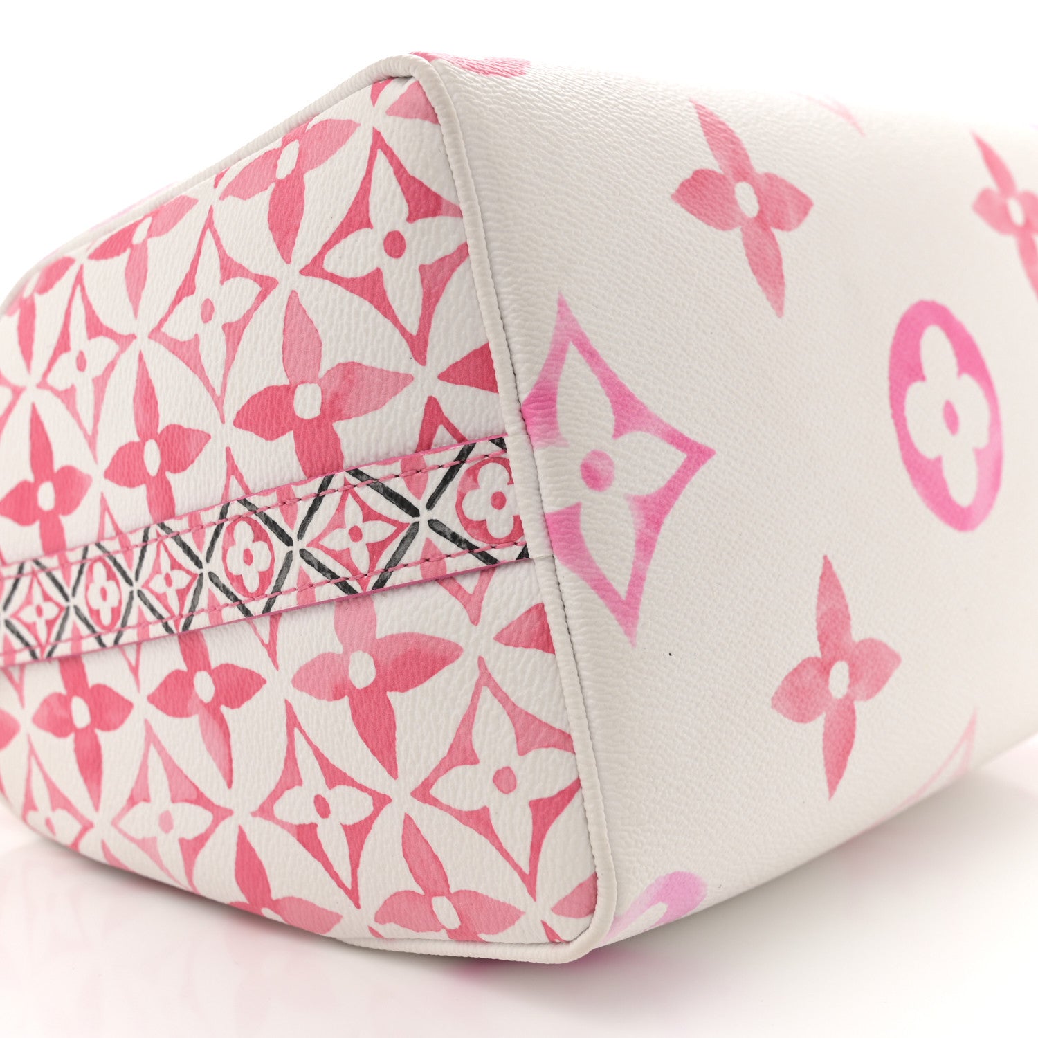 Louis Vuitton Monogram Giant By The Pool 2.0 Speedy Bandouliere 25 Rose 8 of 11