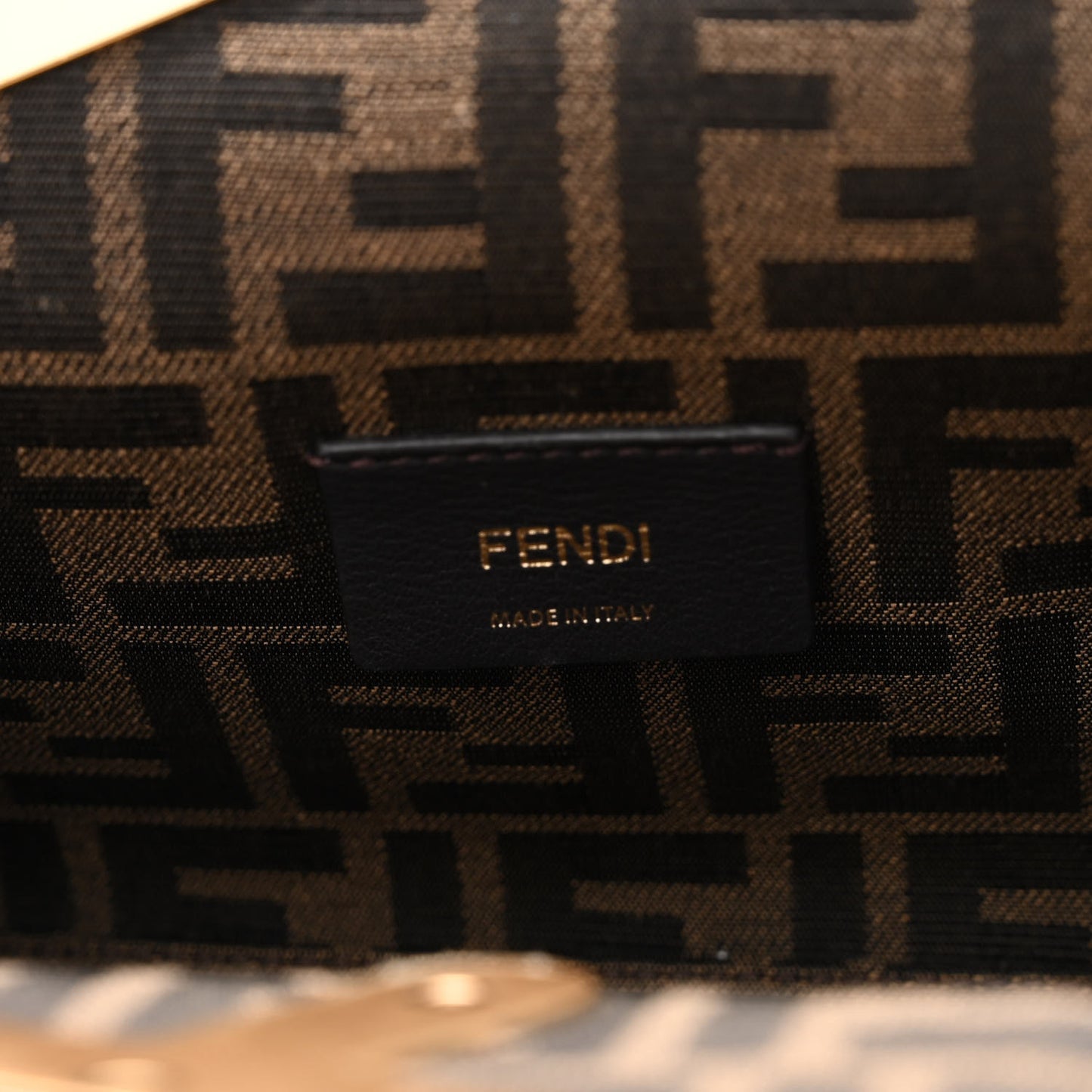 Shiny Nappa Small Fendi First Ghiaia