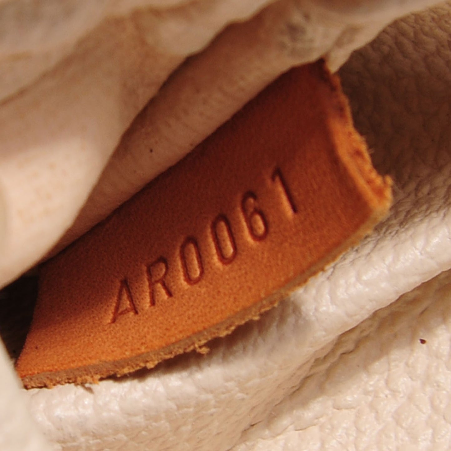 Monogram Spontini