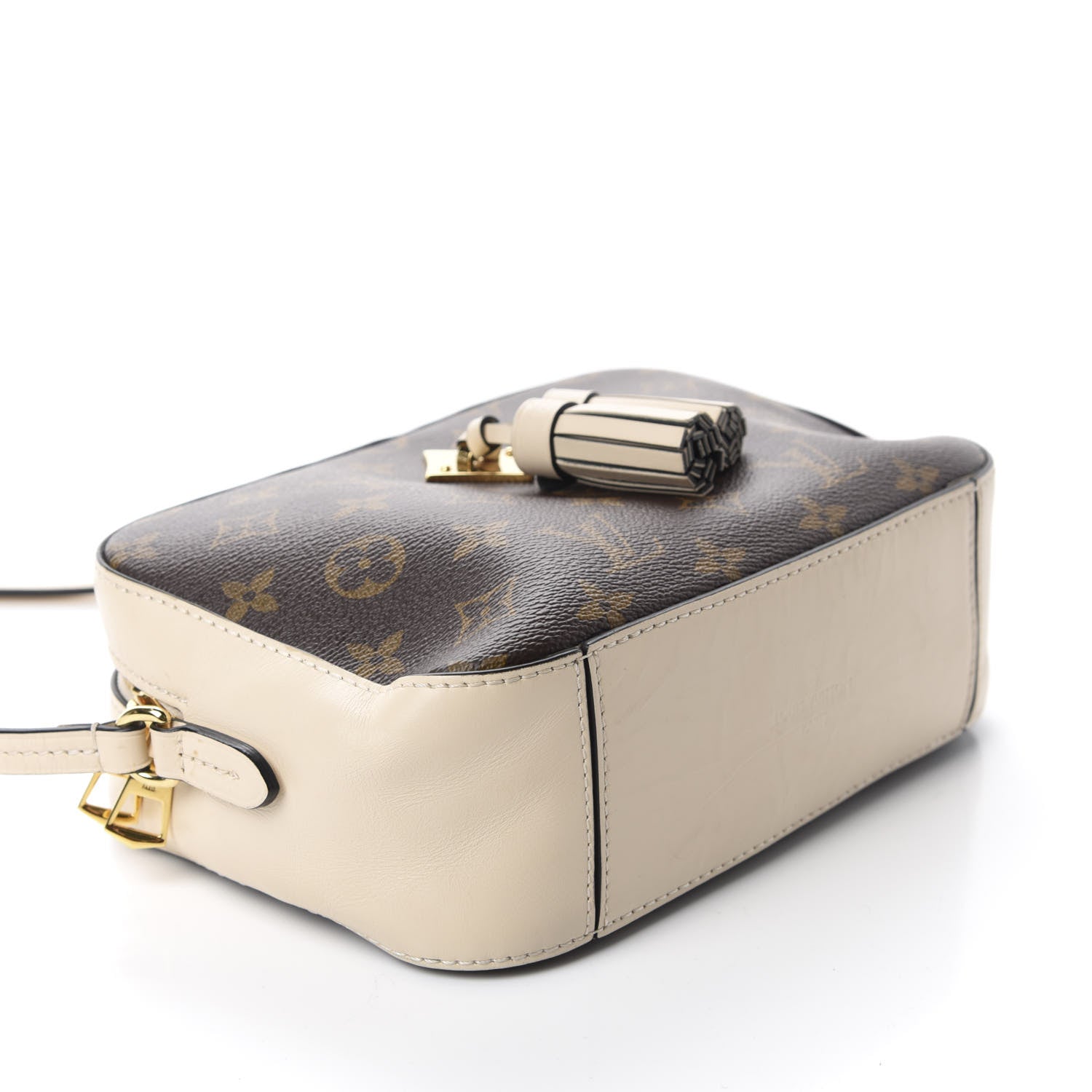 Louis Vuitton Monogram Saintonge Creme 4 of 10