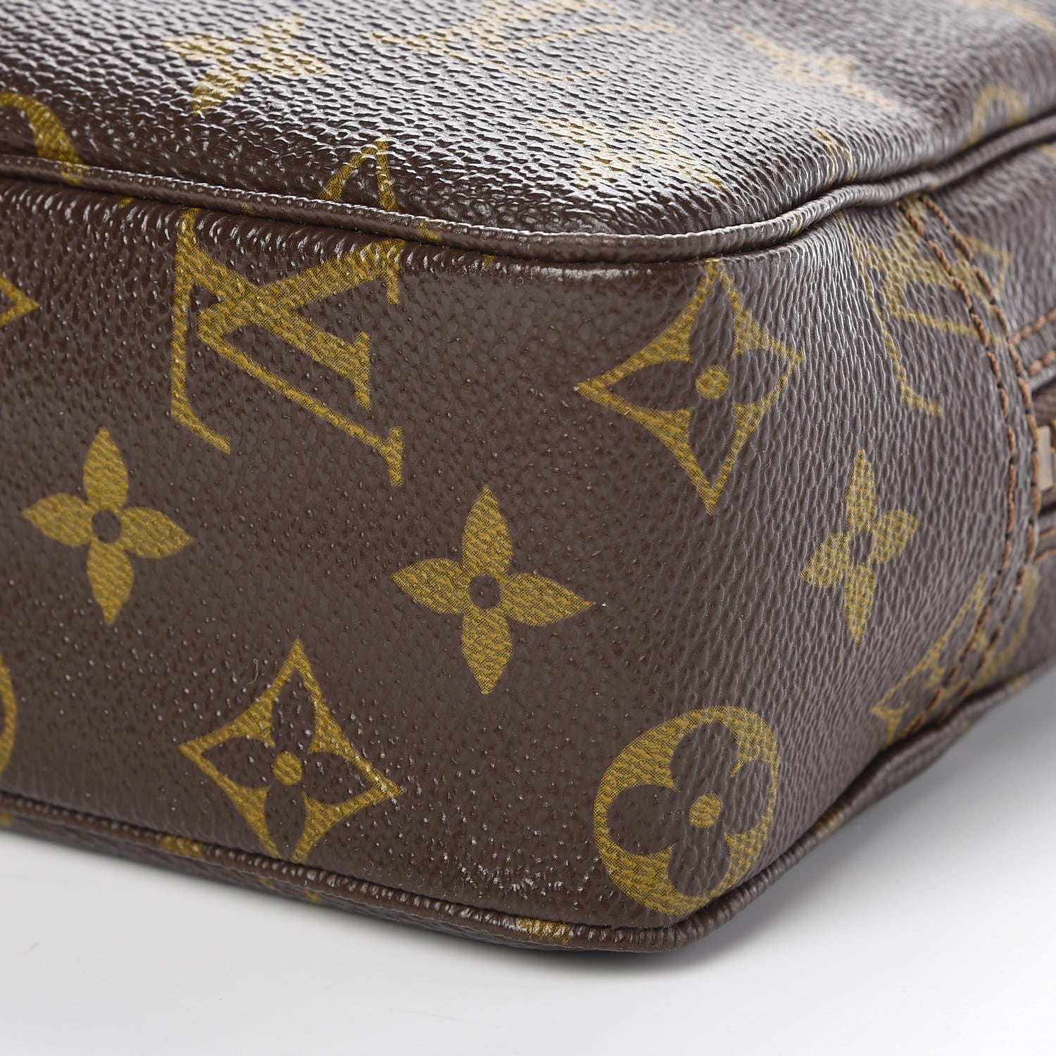 Louis Vuitton Monogram Trousse Toilette 23 10 of 10