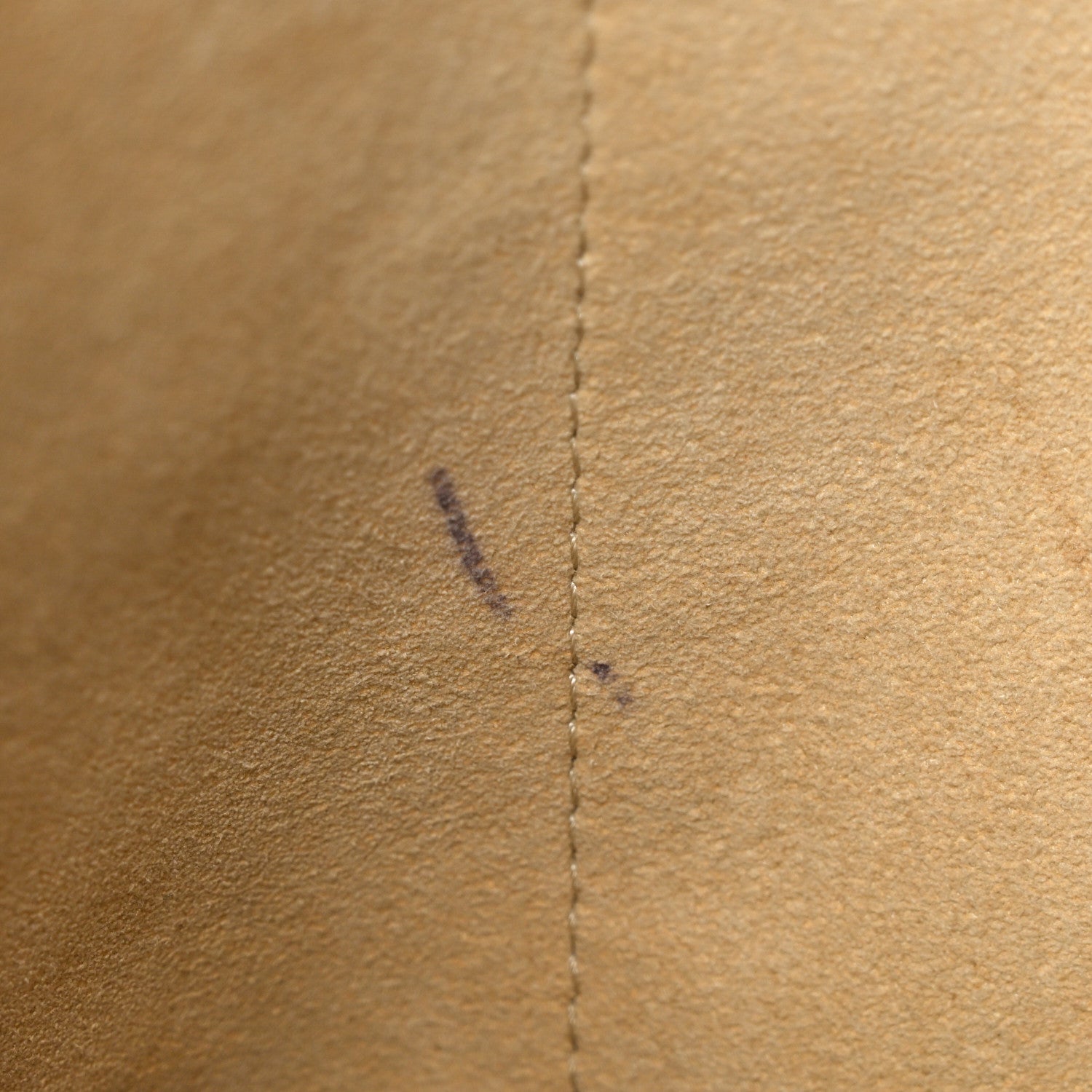 Louis Vuitton Damier Azur Artsy MM 11 of 11
