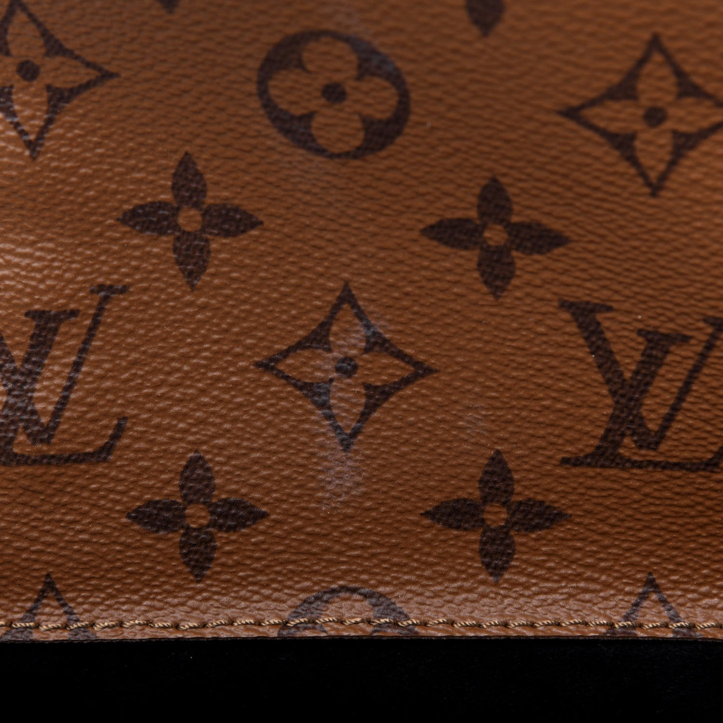 Reverse Monogram Pochette Metis