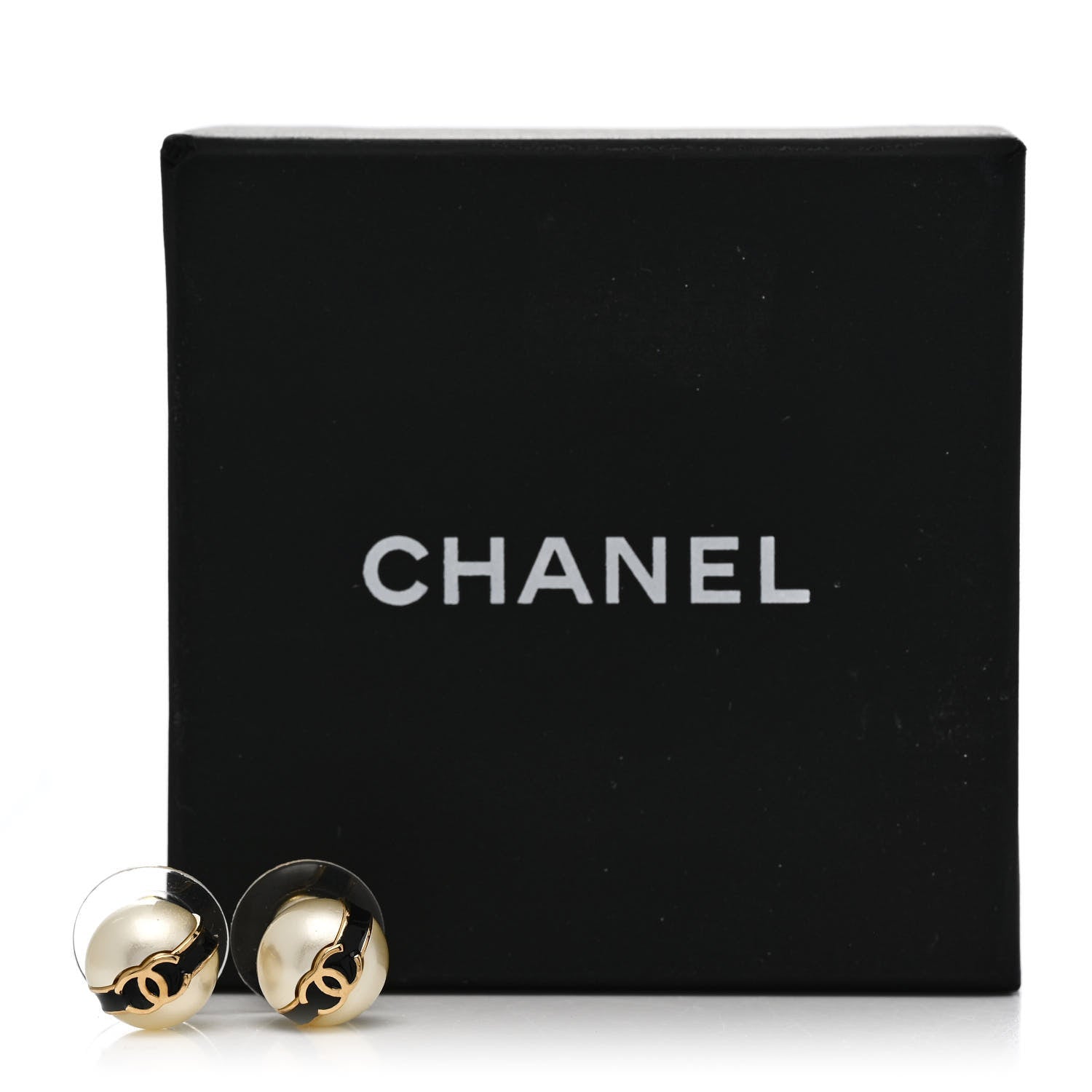 Chanel Pearl Metal CC Round Earrings White Black 5 of 5