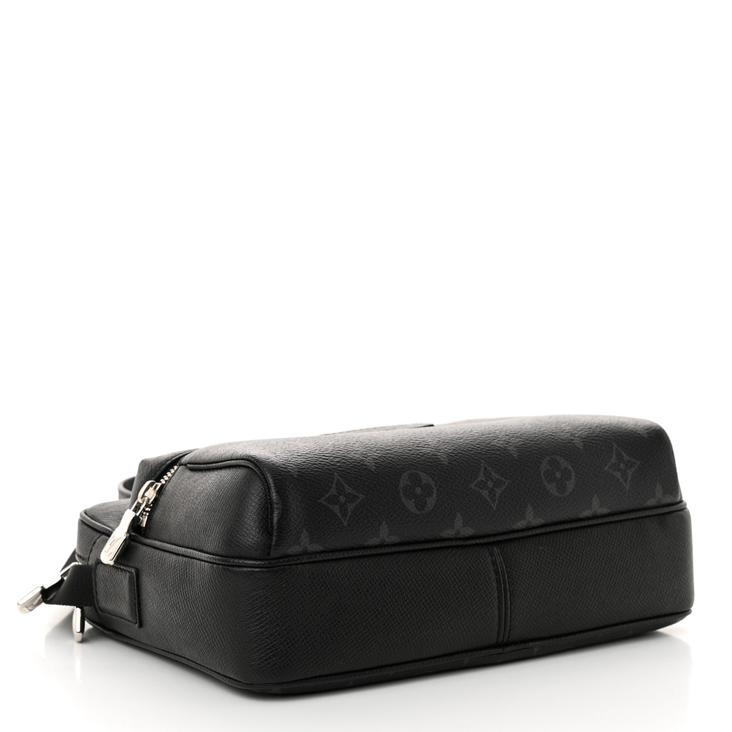 Taiga Monogram Eclipse Outdoor Messenger Black