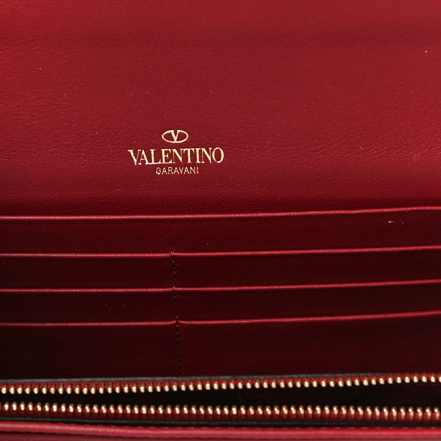 Vitello Rockstud Crossbody Wallet On Chain Rubino