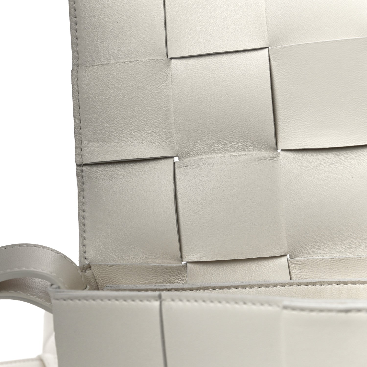 Bottega Veneta Lambskin Maxi Intrecciato Cassette Crossbody Bag White 11 of 11