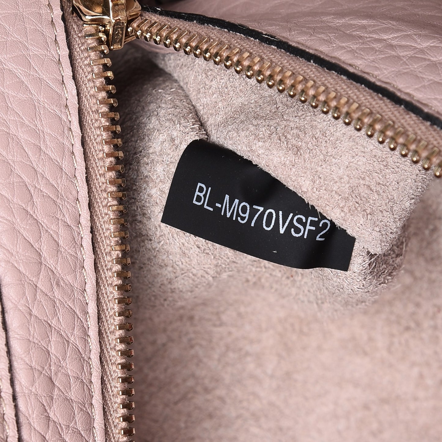 Pebbled Calfskin Medium Rockstud Tote Water Rose