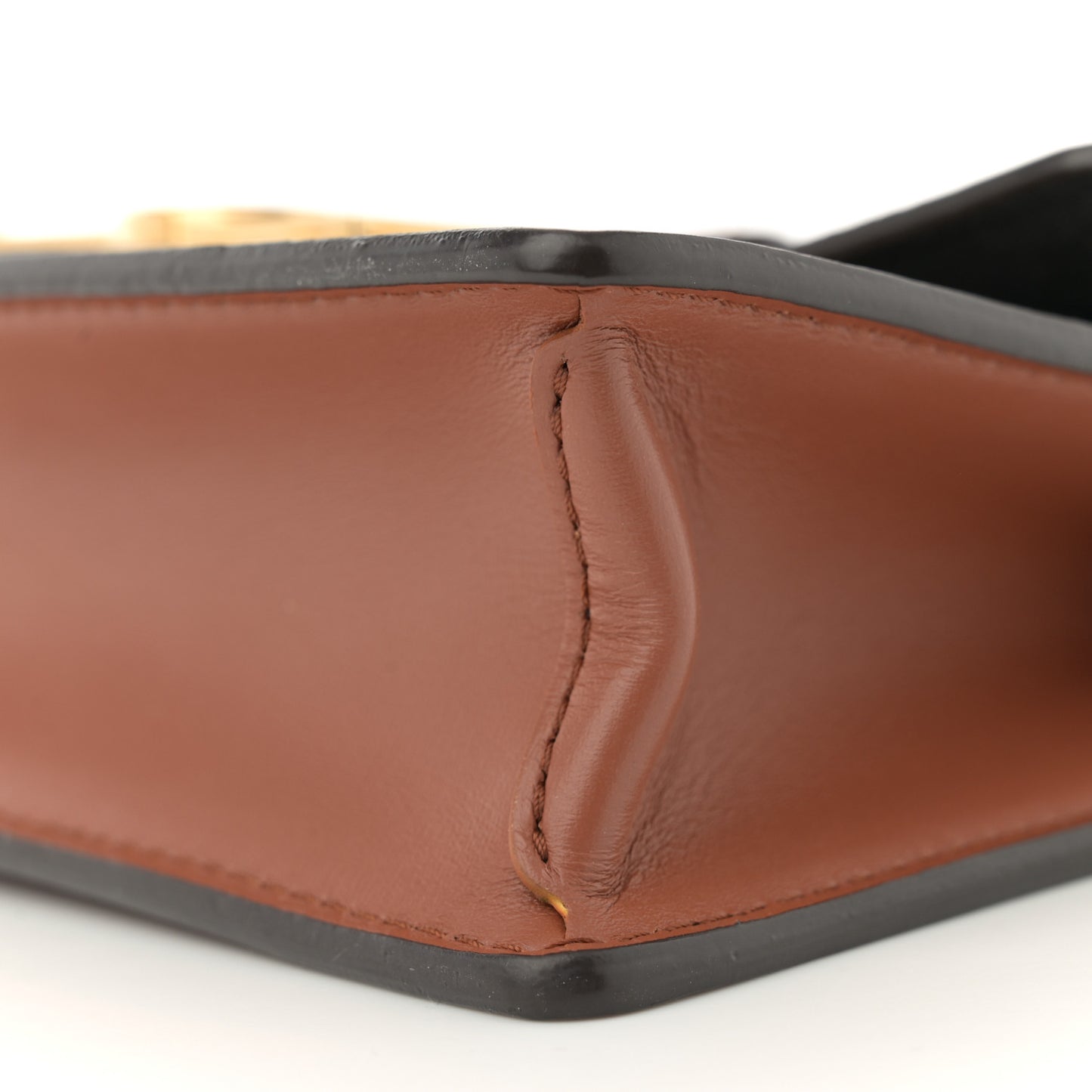 Reverse Monogram Dauphine Chain Wallet