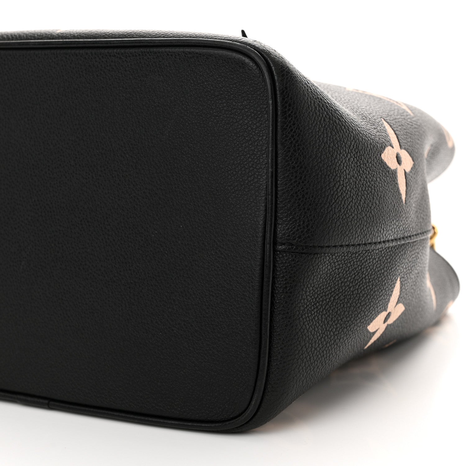 Louis Vuitton Empreinte Monogram Giant Neonoe MM Black Beige 9 of 15