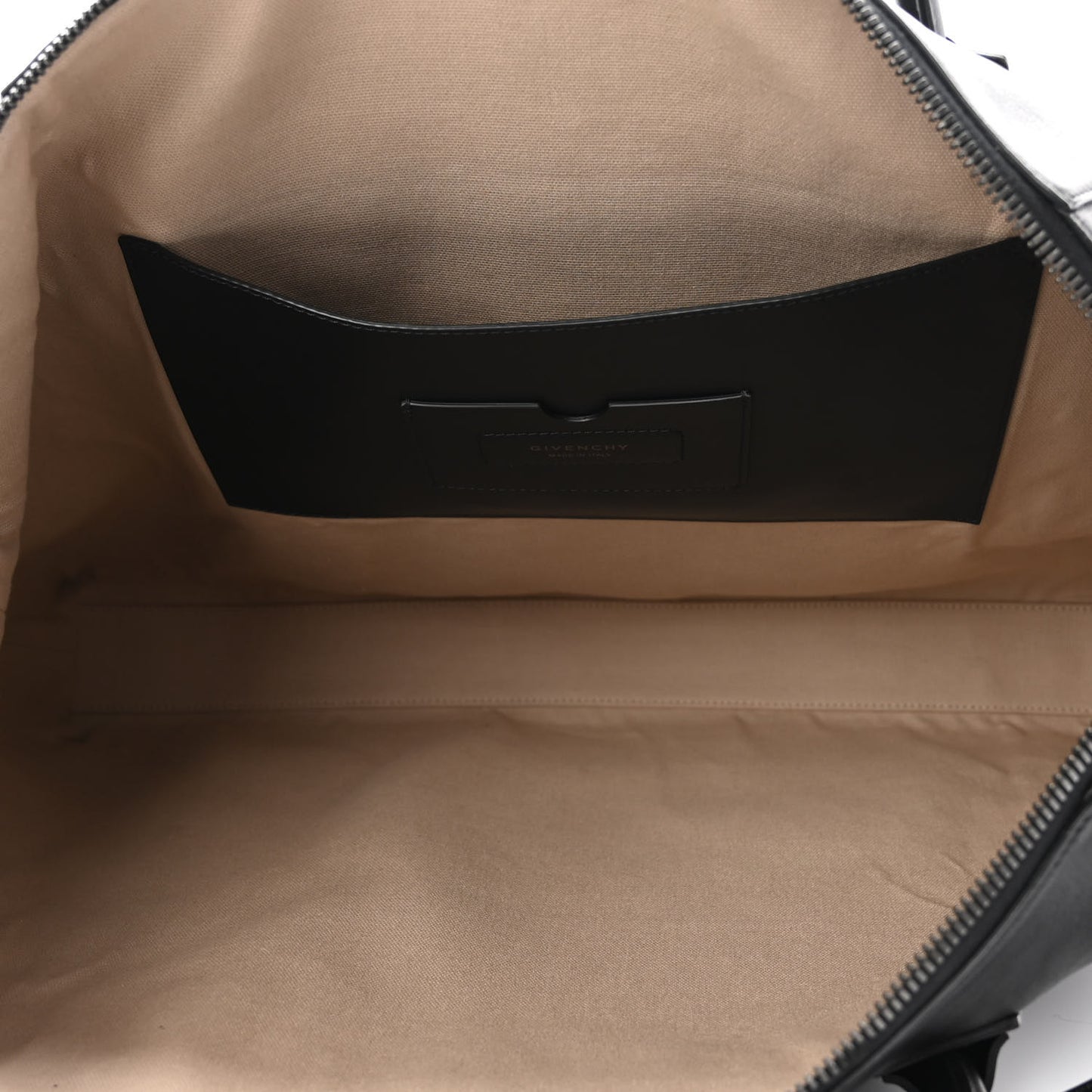 Smooth Calfskin Large Soft Antigona Black