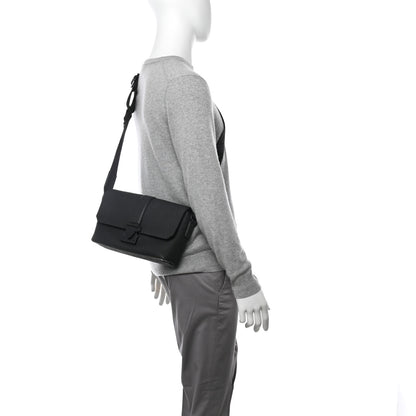 Louis Vuitton Taurillon Monogram S-Cape Messenger Black 2 of 9