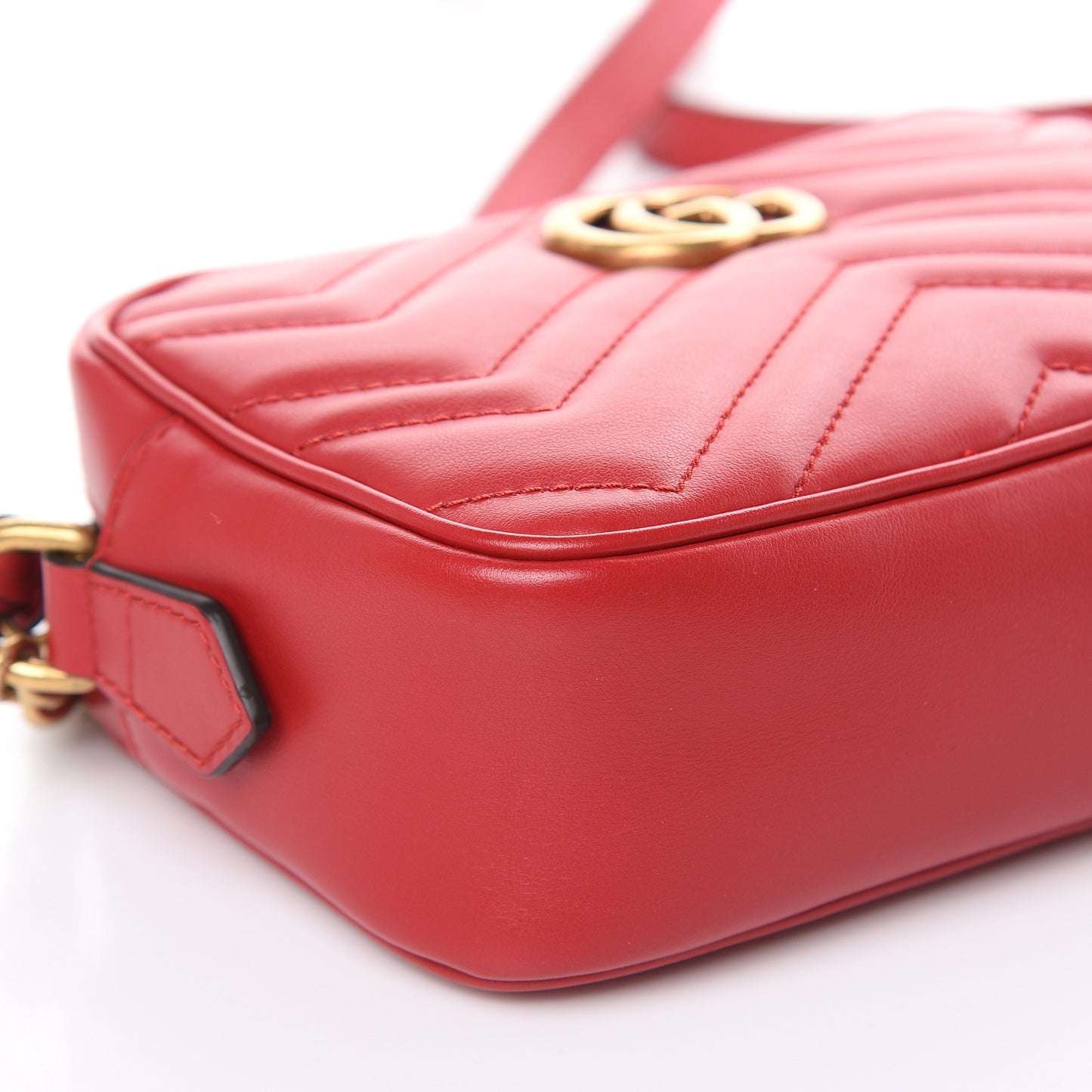 Calfskin Matelasse Mini GG Marmont Chain Shoulder Bag Hibiscus Red