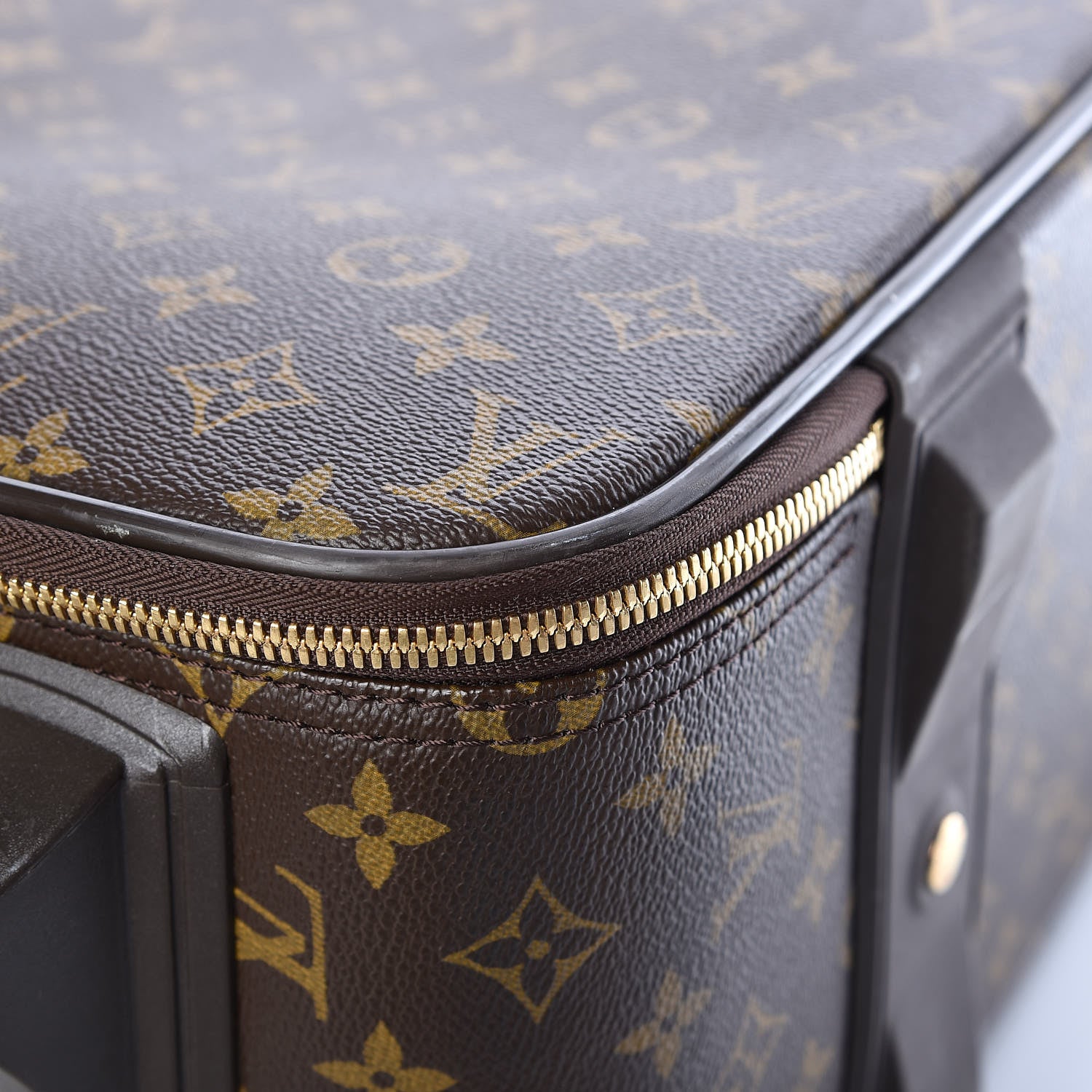 Louis Vuitton Monogram Pegase 60 10 of 22