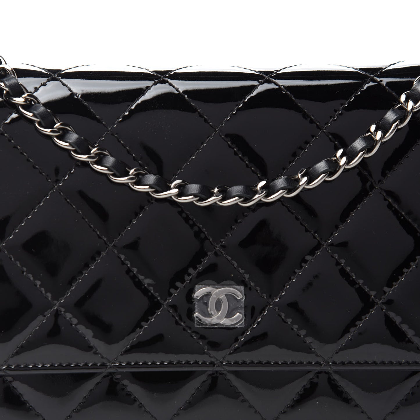 Patent Quilted Wallet On Chain WOC Black