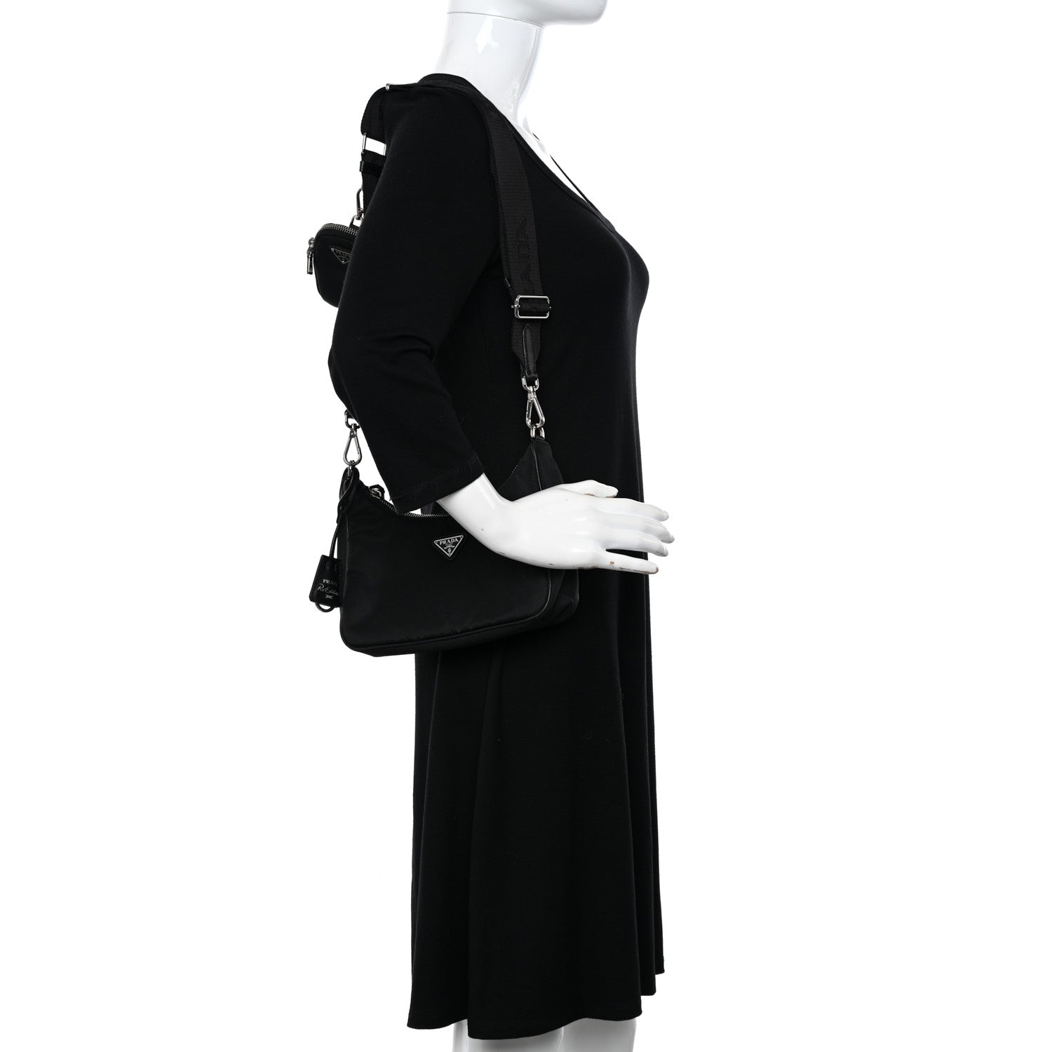 Prada Nylon Re-Edition 2005 Shoulder Bag Black 2 of 13