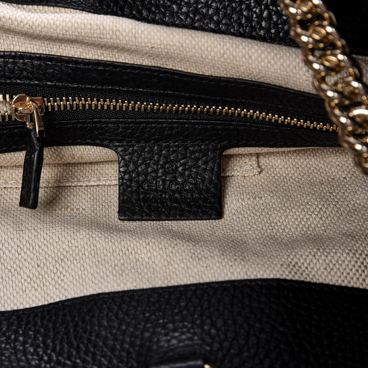 Pebbled Calfskin Medium Soho Chain Shoulder Bag Black