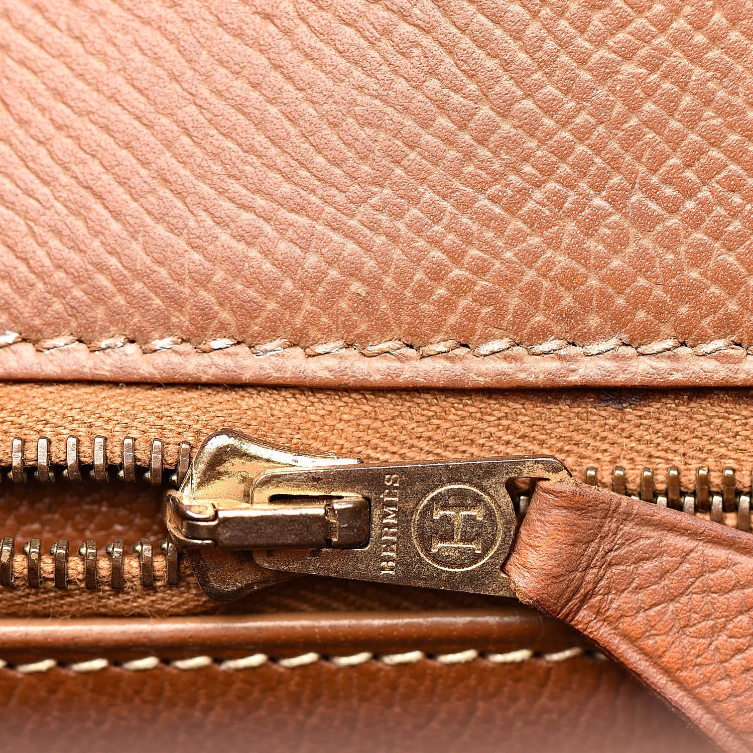 Hermes Courchevel Kelly Sellier 32 Gold 13 of 32