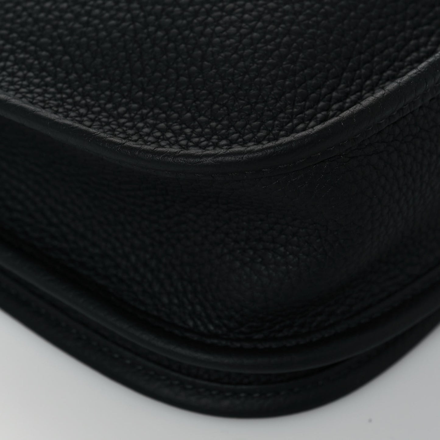 Taurillon Clemence Evelyne III PM Black