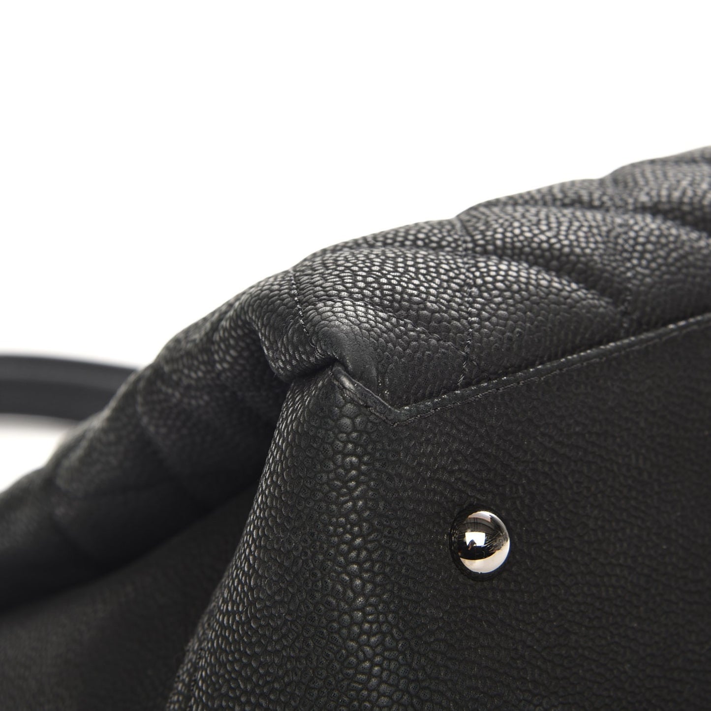 Iridescent Caviar Quilted Lady Pearly Tote Black