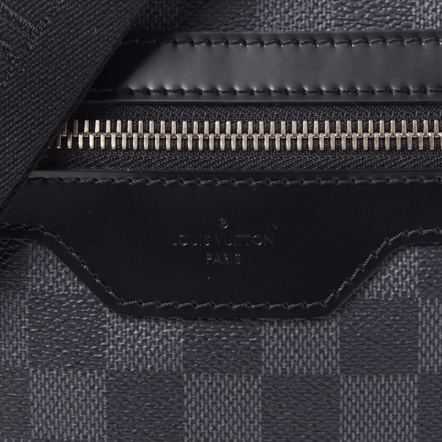 Louis Vuitton Damier Graphite Thomas 7 of 8