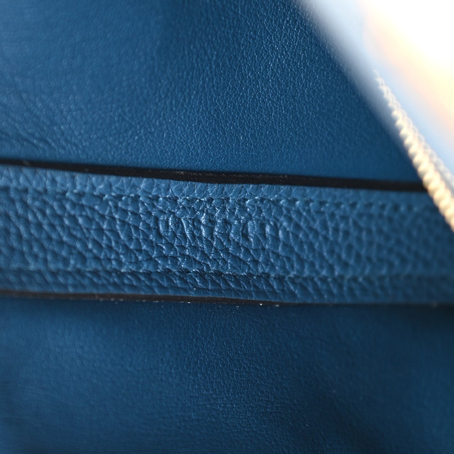 Togo Swift 24/24 29 Deep Blue Bleu De Prusse